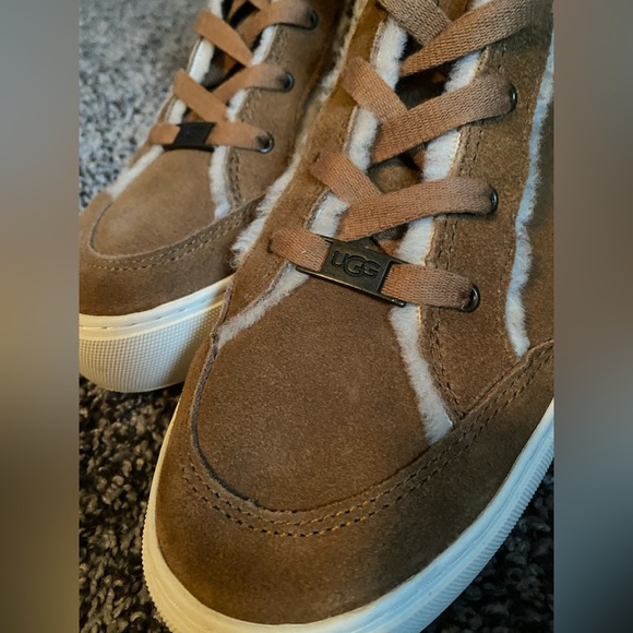 UGG Womens Nuray Sneaker in brown size 9.5 excellent condition - Picture 3 of 6
